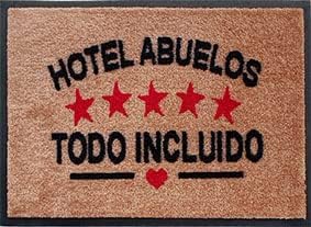 PASO - Felpudos Entrada a casa Originales y Divertidos - Alfombra Friki para Interior y Exterior – Fibra 100% Poliamida y Base Antideslizante - Frases ingeniosas: Hotel Abuelos (Beig, 40x60)