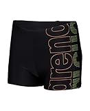 Äußerst bequeme und dehnbare Jungen Badehose, die sich wie eine zweite Haut trägt