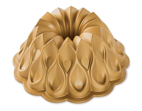 Nordic Ware Crown Bundt Pan
