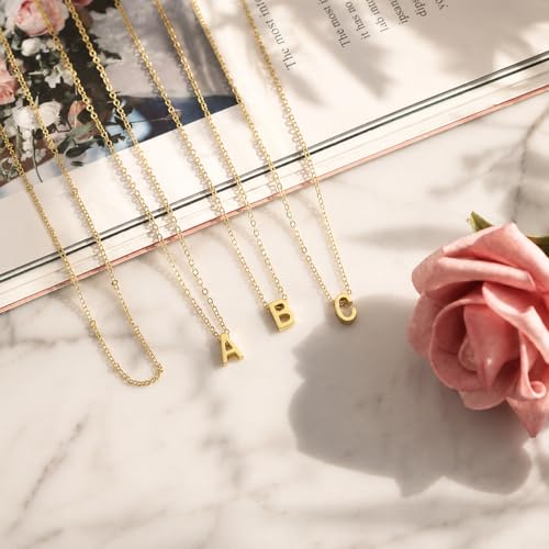 Collier plaqué or 18 carats avec initiale minuscule de haute qualité en acier inoxydable