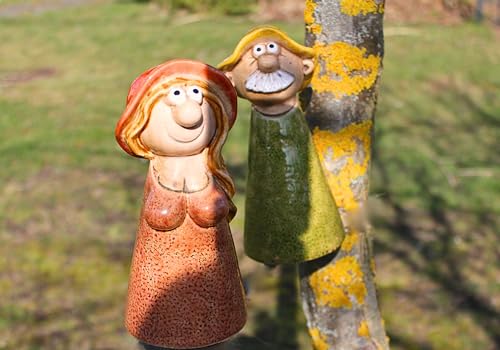 Dekohelden24 Keramik Zaunstecker Mann und Frau als 2er Set, Maße je Figur L/B/H ca. 9 x 9 x 20 cm.