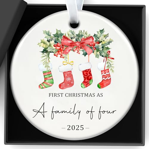 Christmas Decorations, Double-Sided Personalised Christmas Tree Decorations Our First Chrismas As A Family Of Four Ornament Family Ceramic Xmas Bauble for New Parents Couples Newborn Girls Boys Gift