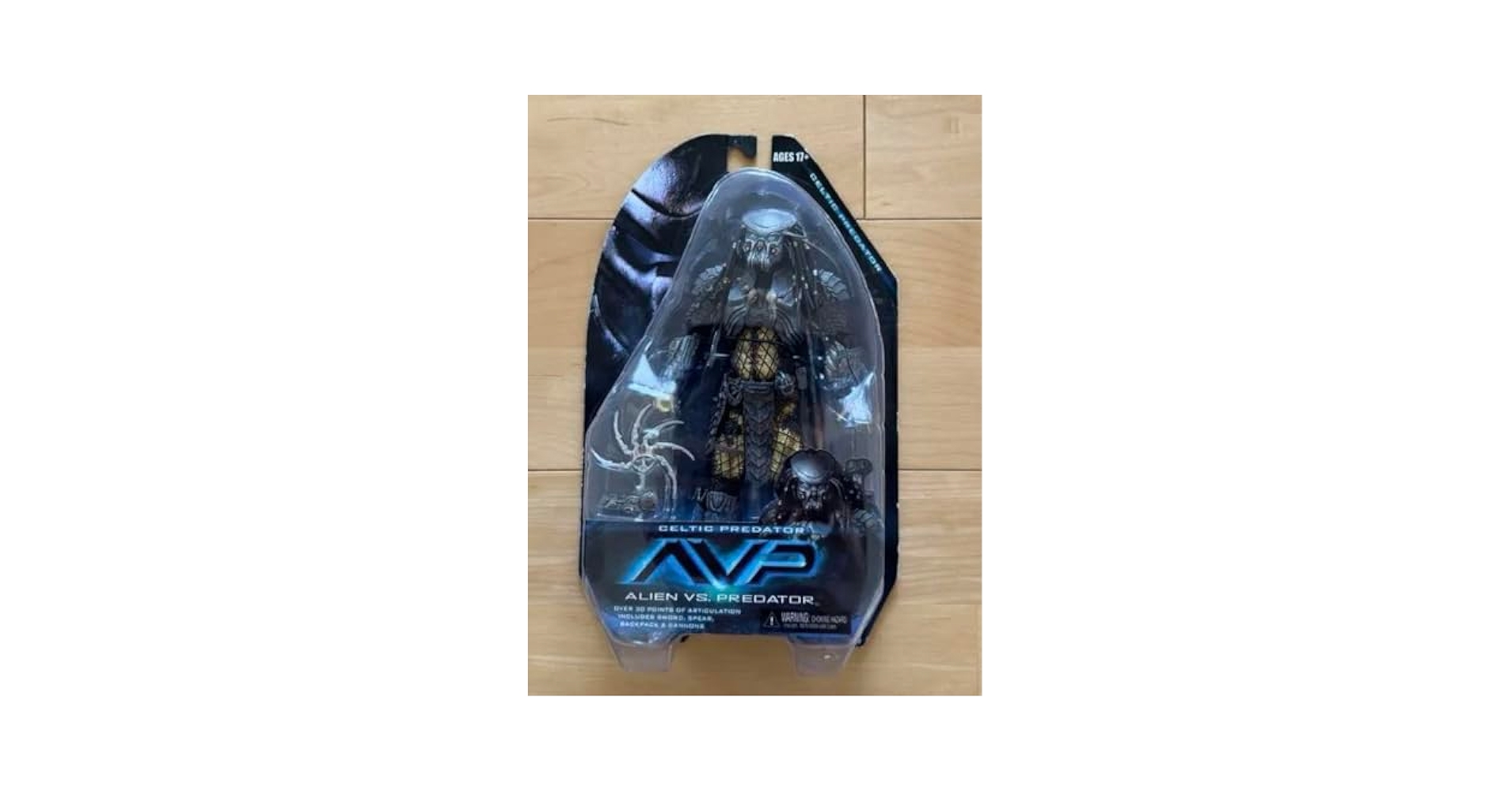 Amazon.co.jp: neca celtic predator : Toys & Games