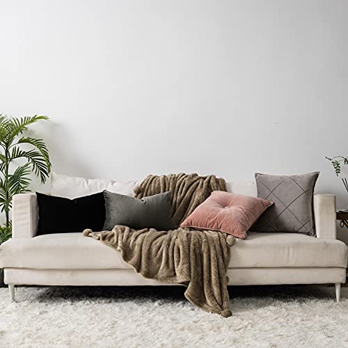 Quafoo Black Velvet Decorative Lumbar Throw Pillow Covers 16X24,Pack Of 2 Luxury Solid Soft Cushion Case For Sofa Couch Bed #TOP3