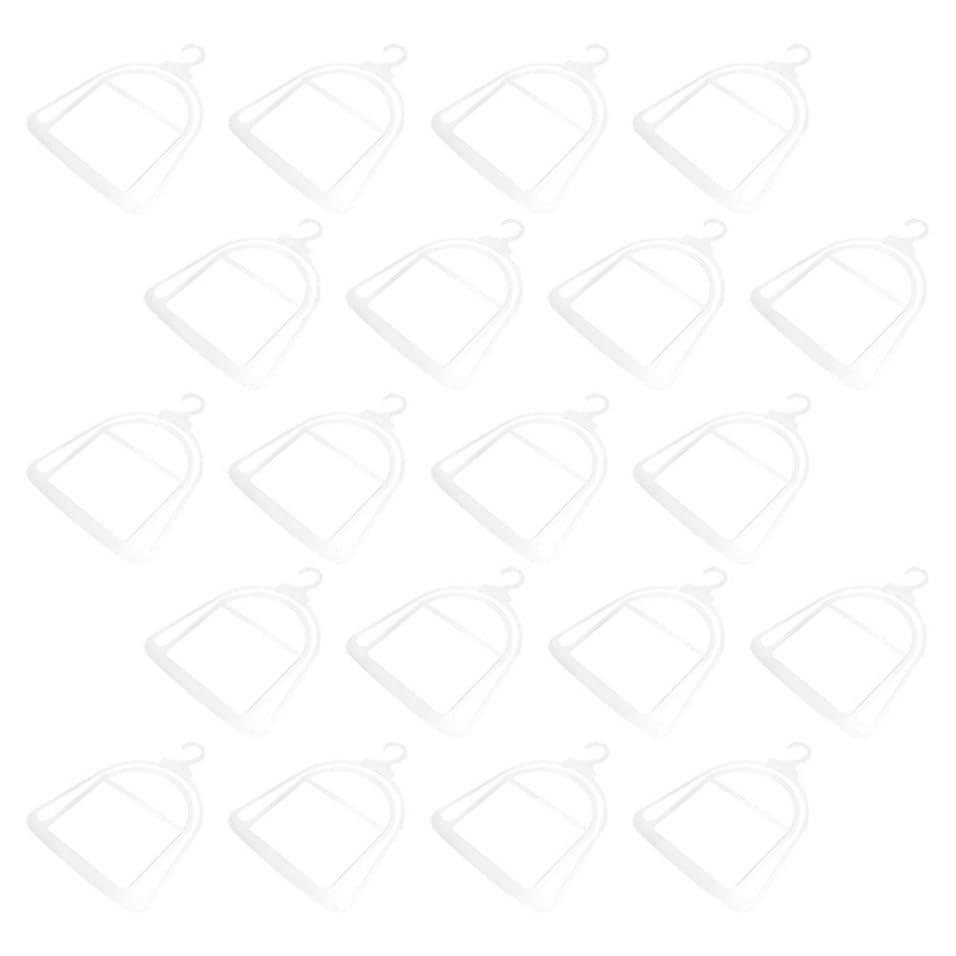 Porte-chapeaux plastique transparent : rangez facilement vos foulards au placard