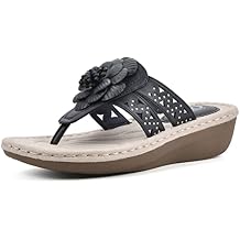 CLIFFS BY WHITE MOUNTAIN Womens Cynthia Wedge Sandal
