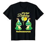 Klassisch geschnitten, doppelt genähter Saum.