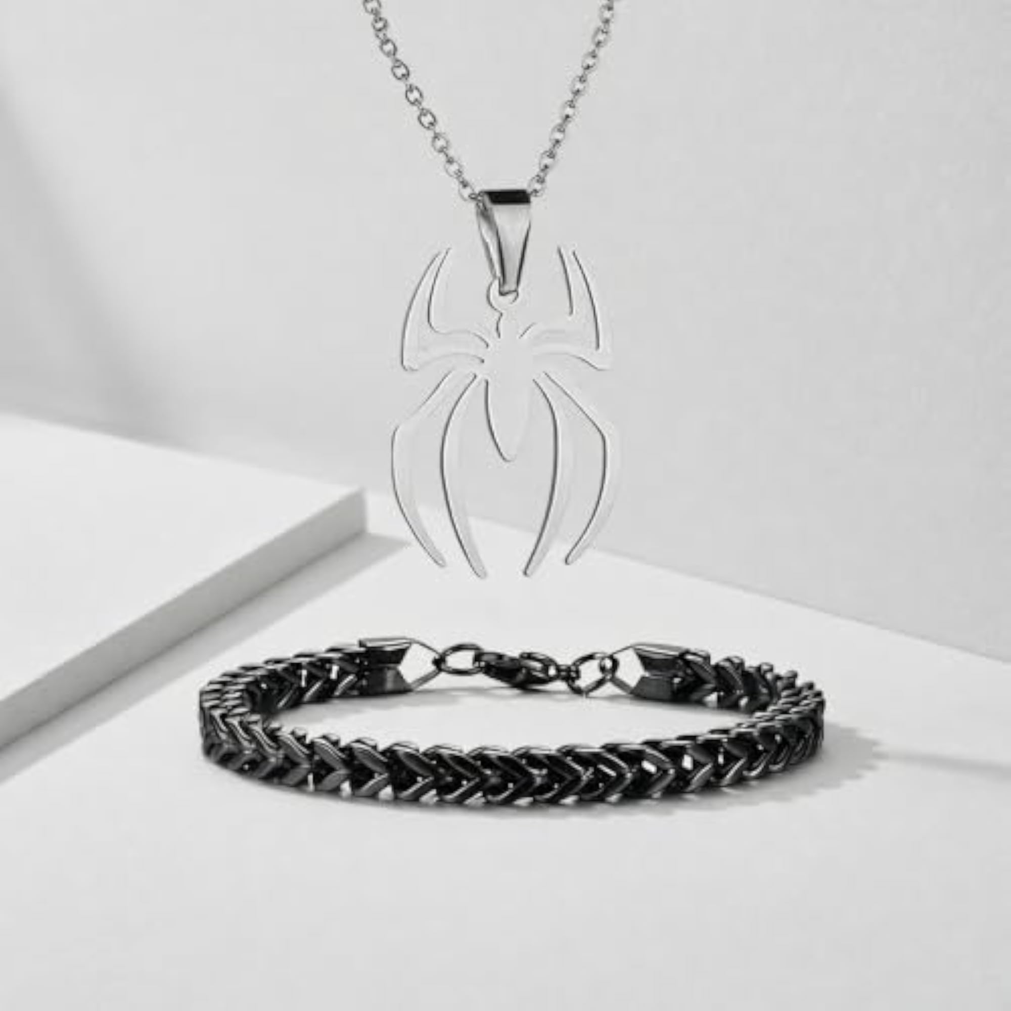 Men's Silver Plated Spider Pendant & Chain Bracelet