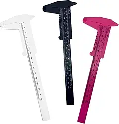 Mini Paquímetro Sobrancelha, Régua de Medição 80mm, ABS, Kit com 3 Cores disponíveis. Envio das cores aleatórios.