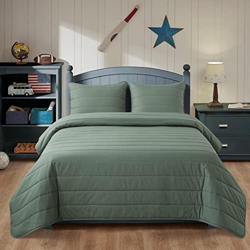 Soul & Lane x Leanna Laming Woodlands Retreat Twin Comforter Set: Twin Quilt with 1 Pillow Sham, Olive Bedding for Boys & Girls, Lightweight Coverlet, Sage Green Bedspread, Pastel Quilted Blanket