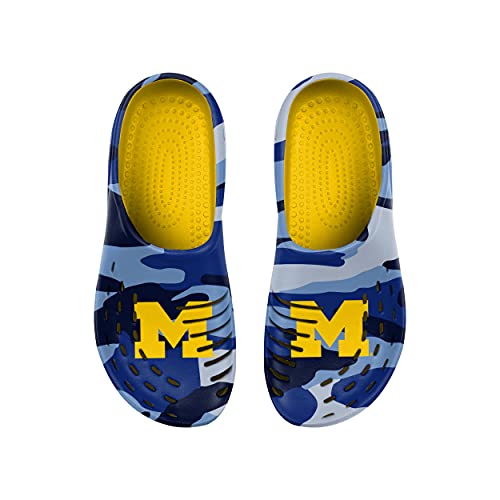 Image of FOCO Men's NFL Team Logo Garden Water Sandals Shoes Slipper Clogs