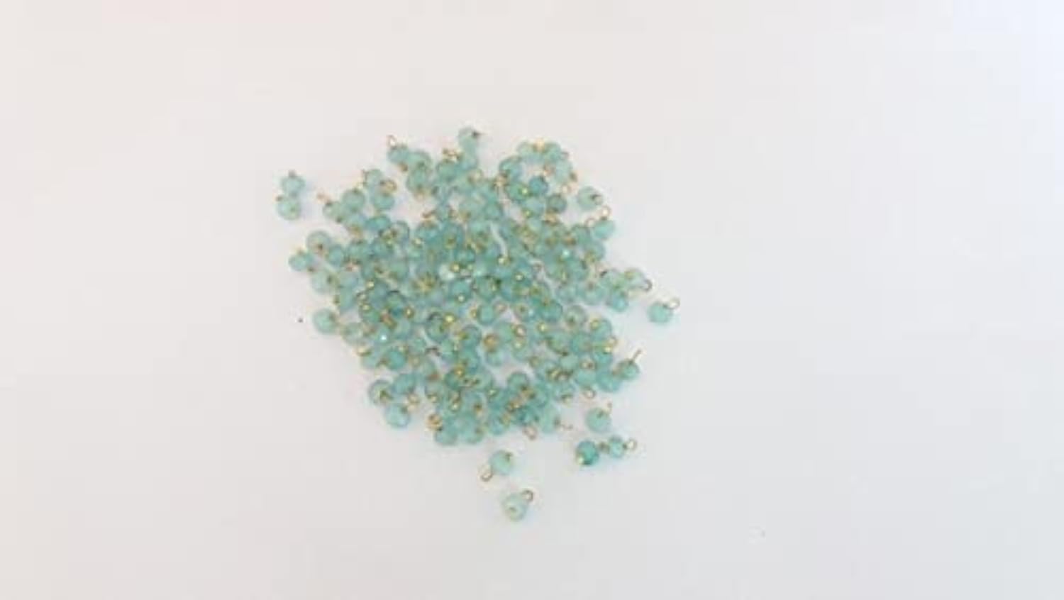 Perles de calcédoine aqua de haute qualité pour la création de bijoux raffinés