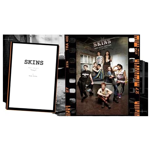Skins TV-serier affisch och autograf signerat tryck – Kaya Scodelario, Nicholas Hoult, Hannah Murray, Dev Patel, Joe Dempsie, April Pearson, Jack O'Connell
