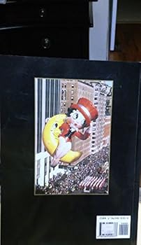 Paperback New York City: A Pictorial Guide Book