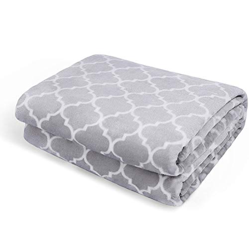 Premium Flannel Fleece Bed Blanket Throw Grey, 80 x 60 Inches Quatrefoil Print Soft Fluffy Twin Size Blanket for Bed Sofa Couch