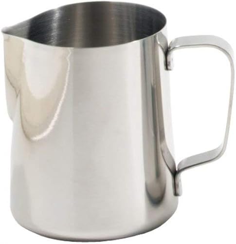 Rattleware Jarra de espuma de leche Macchiato de 20 onzas, taza espumadora de acero inoxidable con boquilla resistente al goteo, jarra de arte con