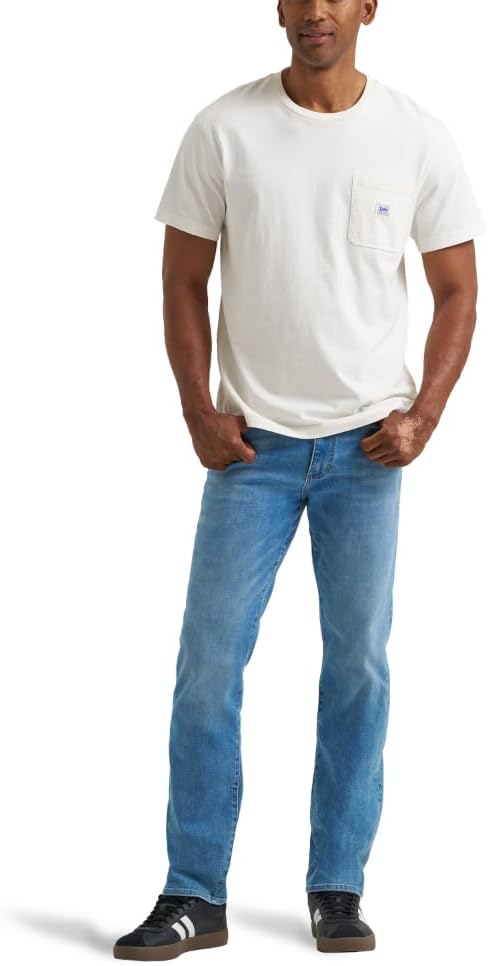 Men's Extreme Motion Slim Straight Leg Jean 2015437