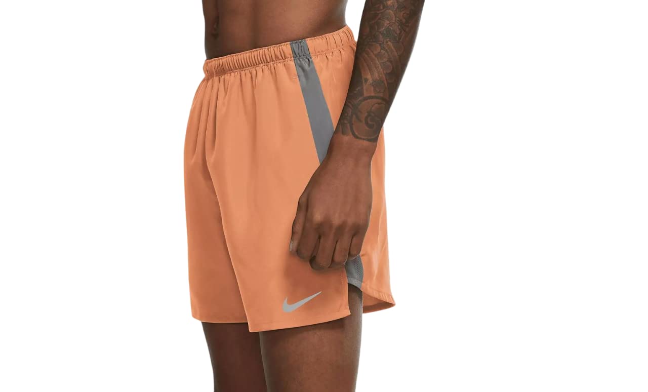 Nike Pantalones cortos para correr para hombre