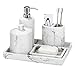 Lewondr 5 Pezzi Set di Accessori da Bagno in Resina con Rilievo, Dispenser con Erogatore, Portaspazzolino con 2 Scomparti, Portasapone, Vassoio Rettangolo, Contenitore con Coperchio, Arenaria Bianca