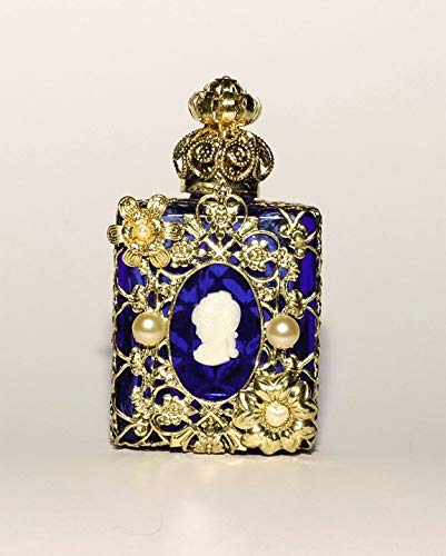Flacons Parfum de Luxe. Un Savoir Faire Artisanal de Plus de 150 Ans. Verre Bleu. Baton diffuseur en Verre. Filigrane métal dorée Haute qualité. Haut 67 mm. Vol: 10 ML