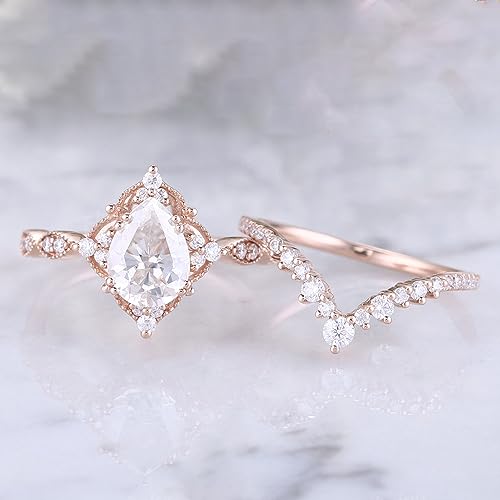 1.5 ct Pear Shaped Moissanite Engagement Rings For Women Vintage 2 pcs Art Deco Bridal Sets Wedding Rings S925 10K 14K 18K White Yellow Rose Gold Teardrop Wedding Ring Set For Her4