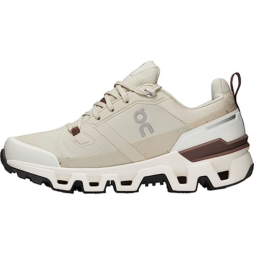 Image of On Women's Cloudwander Waterproof Sneakers