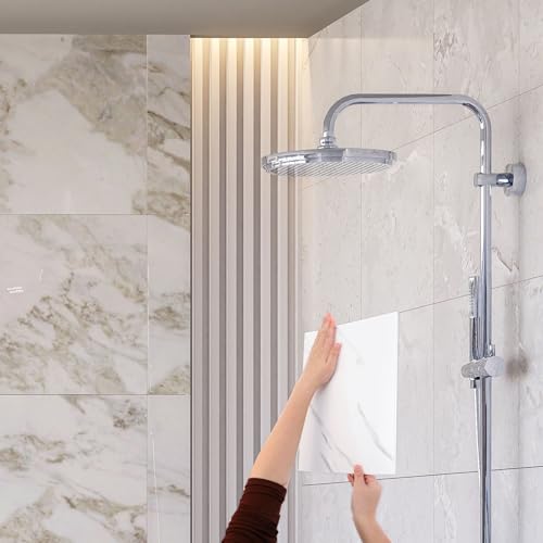 QUARKZMAN 10 Stück Peel-and-Stick-Marmorfliesen, wasserdichte Wandverkleidungsrückwand, 12x12 PVC Peel-and-Stick-Duschfliesen für Badezimmer, Küche, Wohnzimmer, elegantes weißes Design