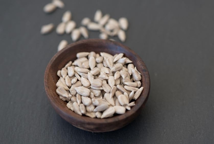 Image of DRY AMRIT Raw Sunflower Seeds 1 kg | Rich in Protein, Fiber, Vitamins and Antioxidants | Organic Sunflower Seeds for Eating | Surajmukhi Beej | Jar Pack