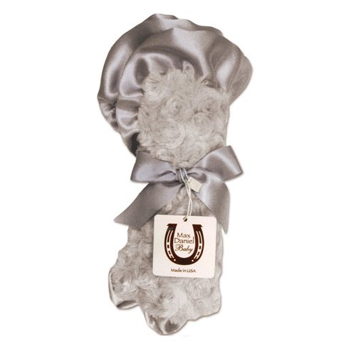Couverture Max Daniel de boutons de roses et satiné cadeau de naissance platinium idéal