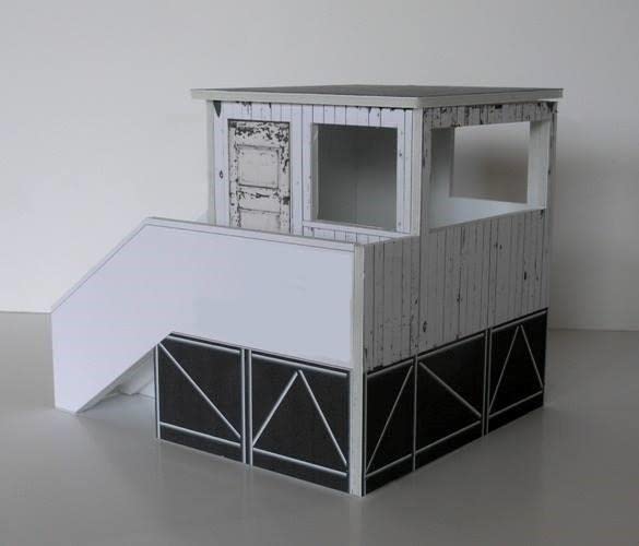 Greenhills Slot Car Building Goodwood Marshals Post Kit 1:43 MACC956