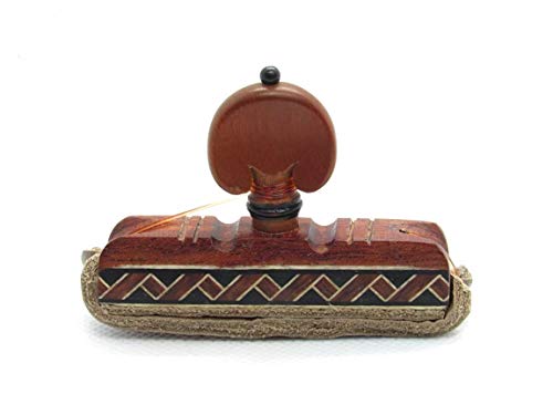 Capodastre en bois flamand artisanal en bois de palo rouge pour guitare espagnole flamenca de première qualité. Capote… - Les Beatles, Paul McCartney, John Lennon, RIngo Starr, George Harrison Capodastre en bois flamand artisanal en bois de palo rouge pour guitare espagnole flamenca de première qualité. Capote… – Image 4