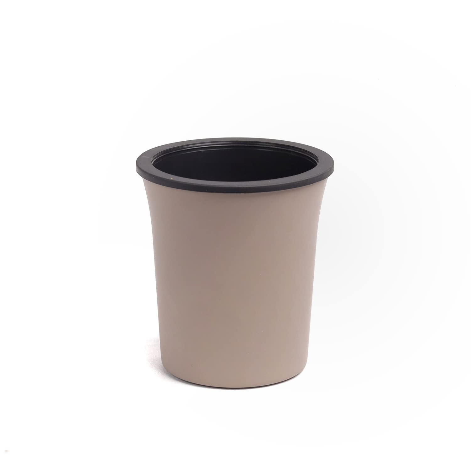 Hug A Plant | Oslo 10.5cm Mocca Round Plastic Pot with Inner for Garden| Decor| Outdoor|Indoor Garden(10.5CM | 4.13 INCH, Pack of 1, Mocca) (B0BLJXGVQ8) Amazon Price History, Amazon Price Tracker
