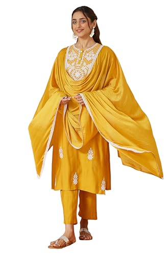 Image of Janasya Women's Silk Blend Embroidered Straight Kurta Set