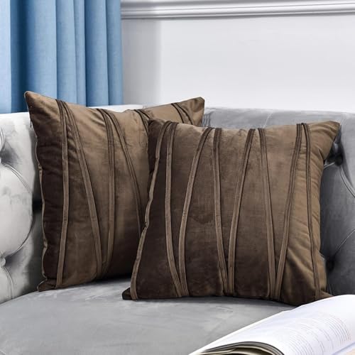 Image of Amazon Brand - Umi Decorative Striped Throw Pillow Covers 18 X 18 Inch,Soft Solid Velvet Pillow Covers Cushion Case with Zigzag Pattern for Sofa Bedroom 45 X 45 Cm (Pack of 5) Coffee