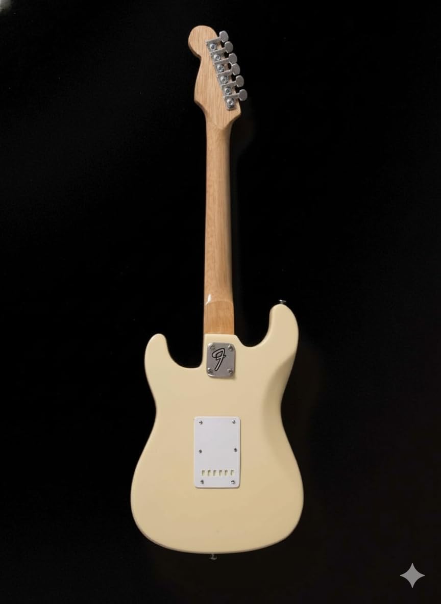 Amazon.com: Axe Heaven FS-013 Licensed Fender Stratocaster Cream