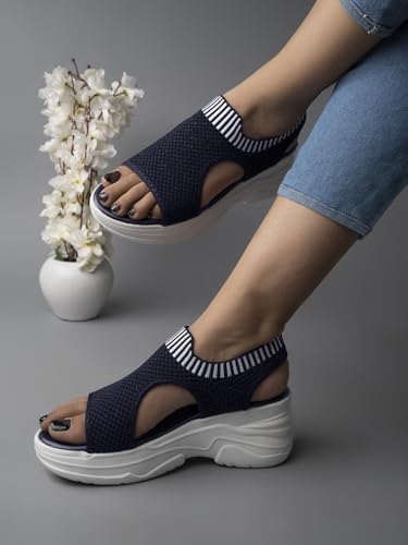 Image of Shoetopia Women buckle Sandal