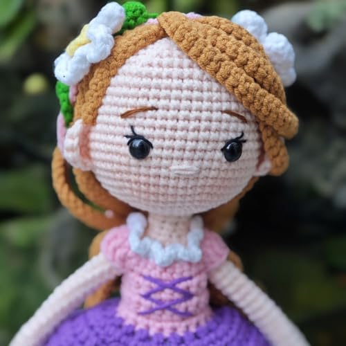 Muñeca Princesa Hecha a Mano en Crochet con Cabello Nublado miniatura 4
