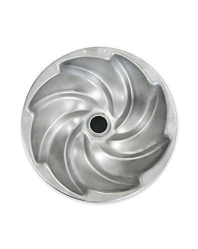 Image of USA Pan Global Swirl Tube Cake Pan