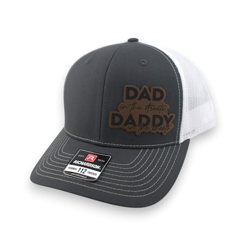 Dad in The Streets Daddy in The Sheets Trucker Hat - Adjustable Babseball Cap with Leather Patch (US Alpha One Size Gray/White)