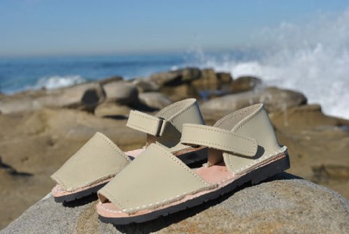 526N - Little Fraileras - Taupe - 17 (US 2)4