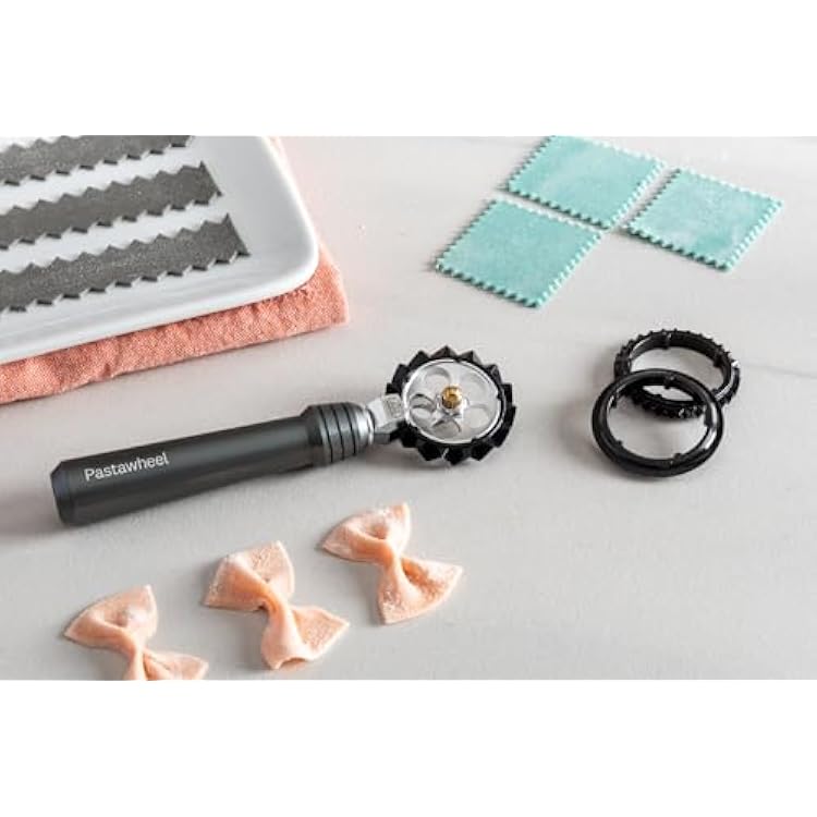 Marcato Pastawheel Dough Cutter & Crimper, Powder Grey.  with 3 Interchangeable Wheels -Straight Cut, Tight Zig-Zag, Wide Zig-Zag. Made in Italy