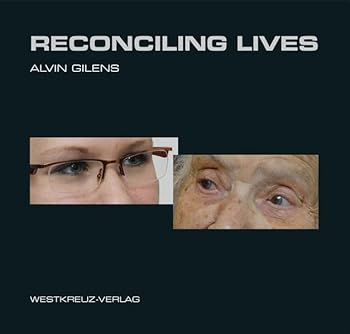 Paperback Reconciling lives Book