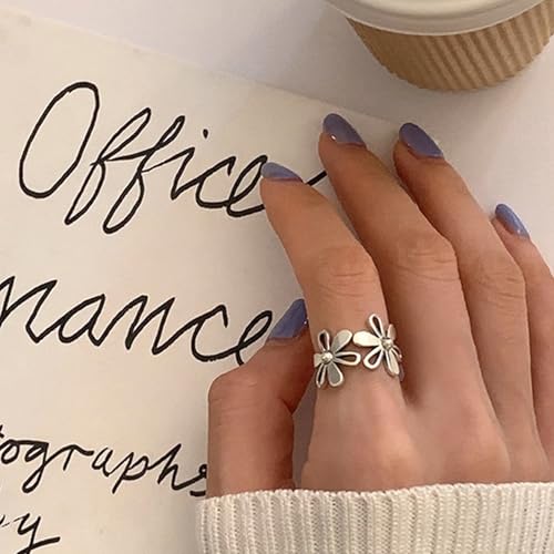 Daisy Flower 925 Sterling Silver Plated Adjustable Ring for Women | Expandable Wedding Statement Ring | Comfortable Dainty Engagement and Birthday Jewelry