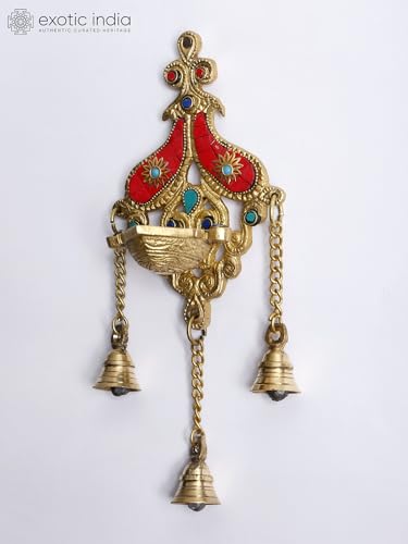 Exotic India Diya de designer avec clochettes en laiton avec incrustations pour décoration d'intérieur, temple Puja Mandir, cadeau de festival de bureau 28 cm – vue 3