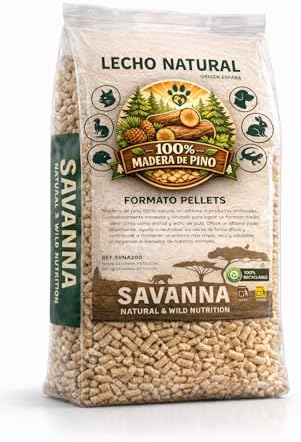 Savanna Lecho Natural para Conejos 10L | Cama de Mascotas Biodegradable súper Absorbente de Pellets de Madera de Pino | Neutralizador de Olores para Jaulas | Lecho Sanitario 100% Natural