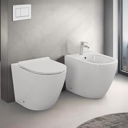 Foto di Coppia Sanitari Filo Muro Rimless, Bianco, Design Moderno, Completo di Copriwater con Chiusura Soft-Close