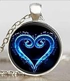 La mejor opción Anime Kingdom Corazones emblema símbolo para hombre hecho a mano moda collar plata colgante steampunk joyas