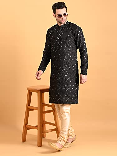 Image of Uri and MacKenzie Embroidery Silk Men's Kurta Pyjama Set