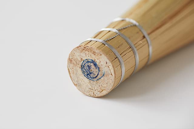 Image of KAGOYA Sasara Bamboo Brush for Frying Pans and Woks ([9.1inch / DIAGONALLY CUT) vegetable brush