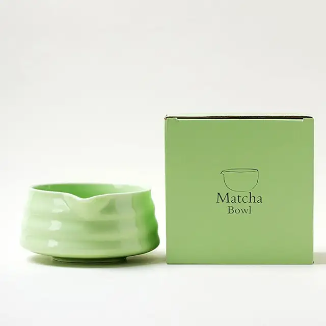 Traditional Handmade Ceramic Matcha Bowl with Pouring Spout - 500ml
